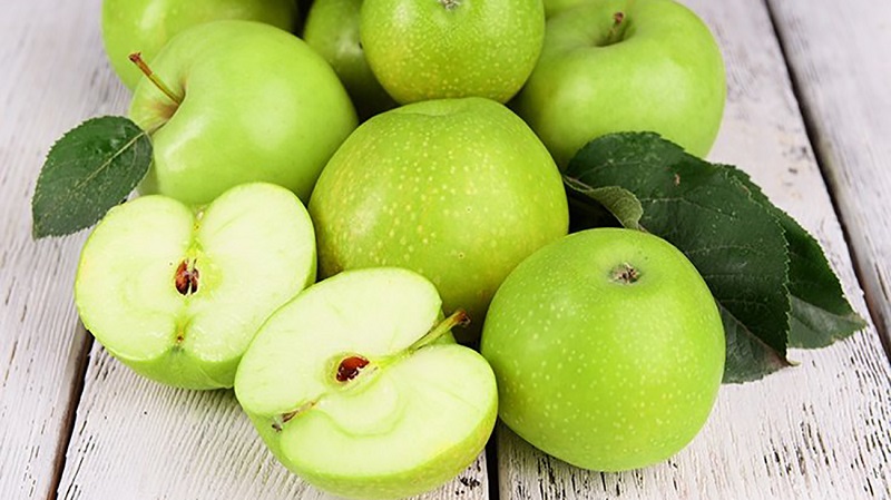 آیا دانه های سیب سمی هستند؟