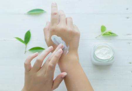 فواید بینظیر زینک اکسید برای  پوست