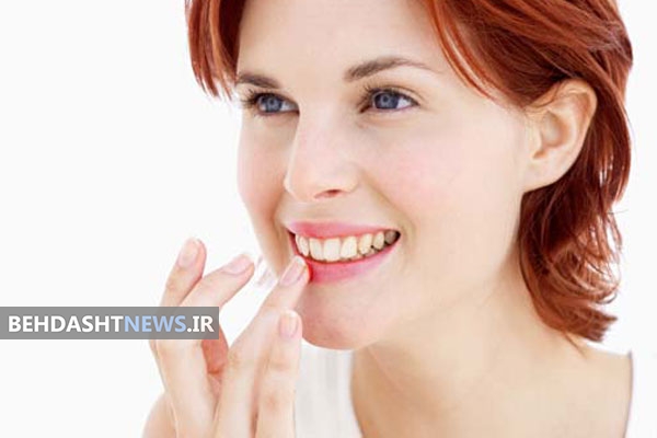 چگونه مانع خشکی و ترک خوردن لب‌ها شویم؟
