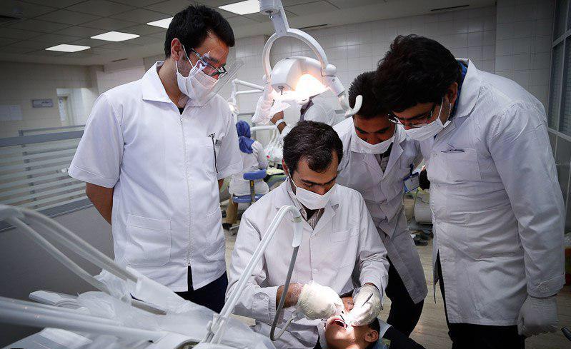 اختصاصی| لزوم حل معضلات نیروهای شرکتی وزارت بهداشت/ وجود نیروی شرکتی در بخش سلامت بی معناست