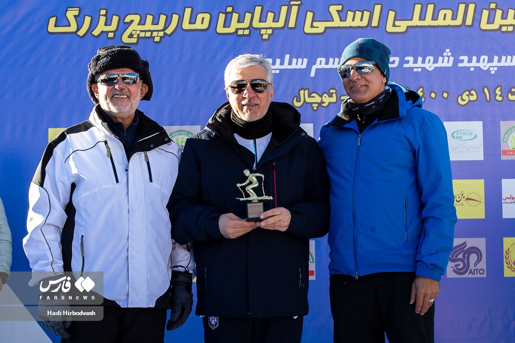  اهدای نشان اسکی به وزیر ورزش در مسابقات اسکی آلپاین + عکس