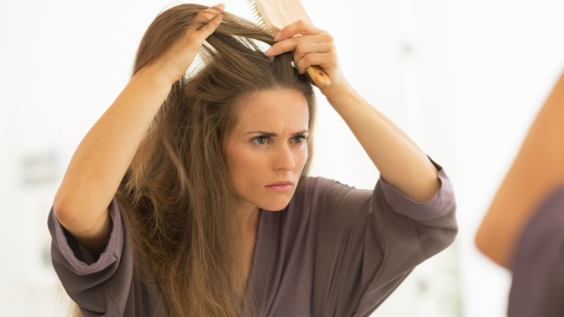 ۱۰ راهکار خانگی برای ترمیم مو‌های خشک