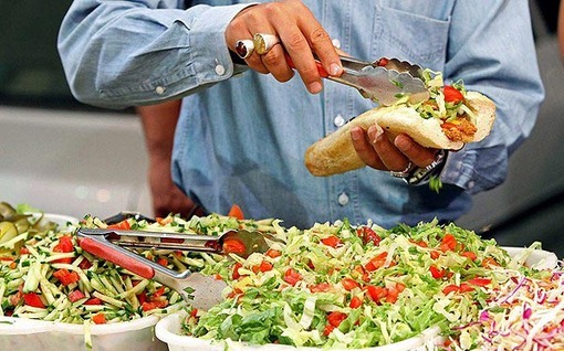 نگاهی به پشت پرده سلف سرویس‌ها/ بهداشت مواد غذایی حلقه مفقوده اغذیه فروشی‌ها 