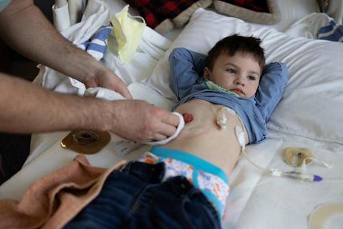 کودک 3 ساله مبتلا به کرونا در «ایالت جورجیا» آمریکا + عکس