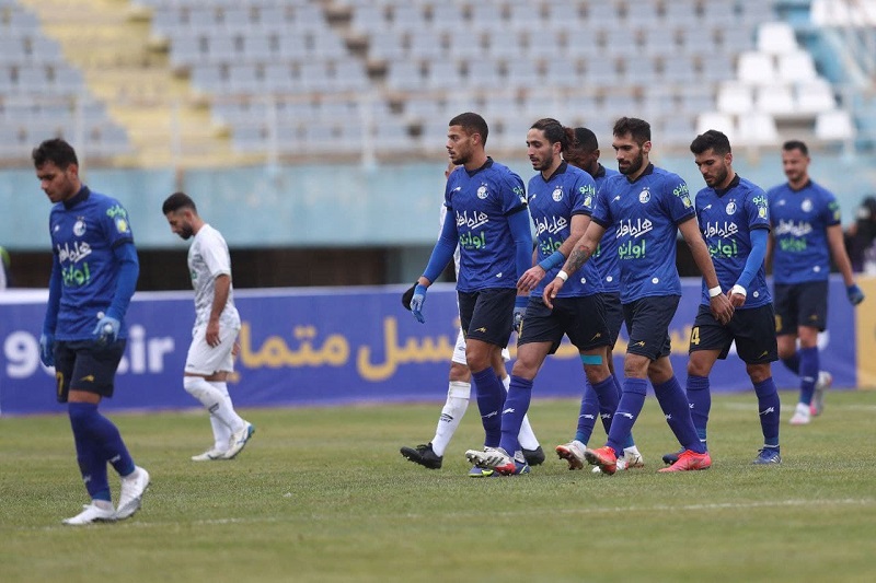 کرونا به اردوی استقلال زد