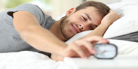 چگونه صبح راحت از خواب بیدار شویم؟