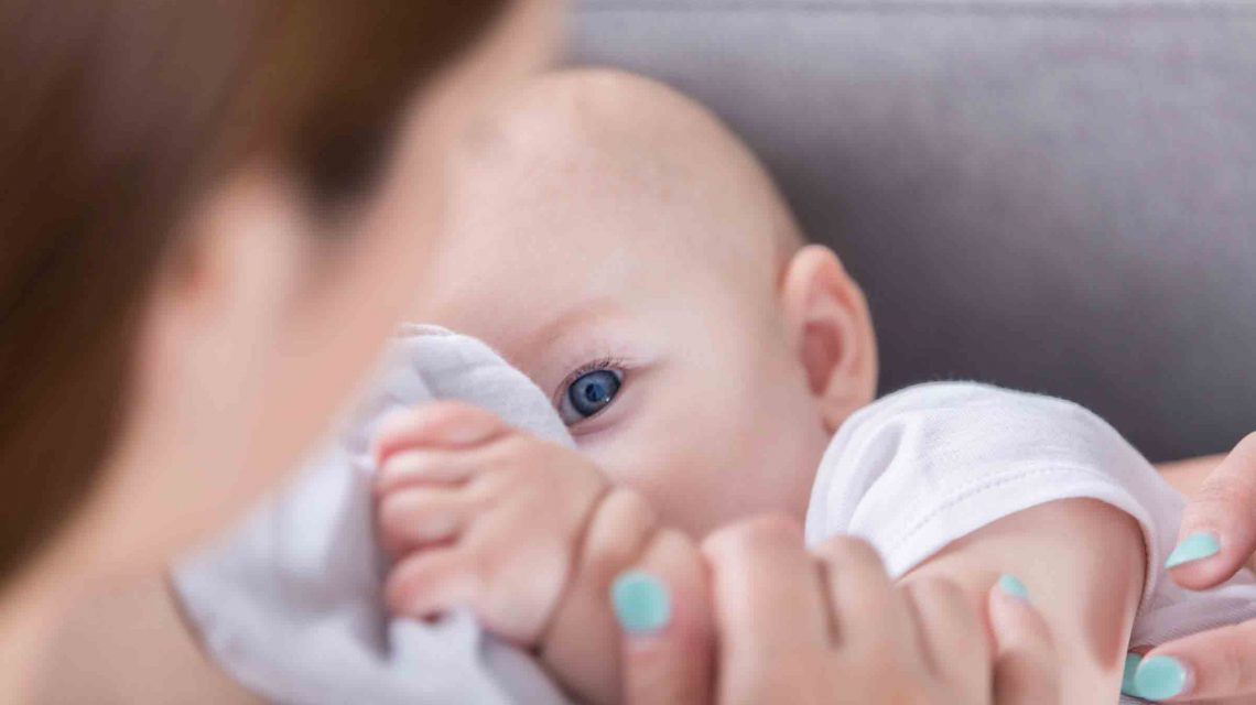 شیردهی مادر به نوزاد باعث انتقال کرونا می‌شود؟