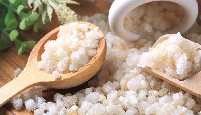 سنگ نمک بهتر است مصرف کنیم یا نمک تصفیه شده؟