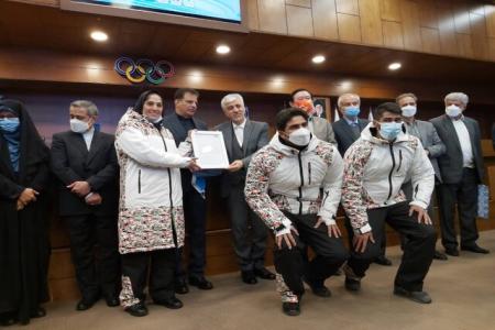  رونمایی از لباس ایران در المپیک زمستانی ۲۰۲۲ + عکس