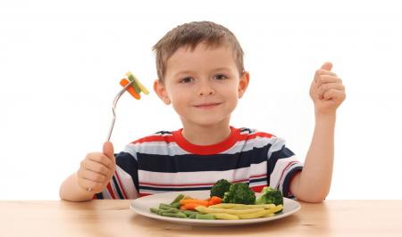 بدترین و بهترین خوراکی‌ها برای مغز کودکان