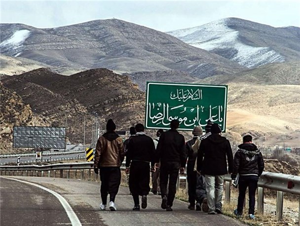 عملیات امدادرسانی هلال احمر به زائران پیاده امام رضا(ع)