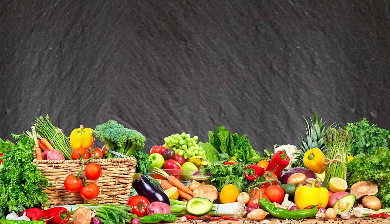 چند ماده غذایی برای مبارزه با سرطان