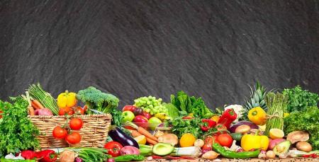 چند ماده غذایی برای مبارزه با سرطان