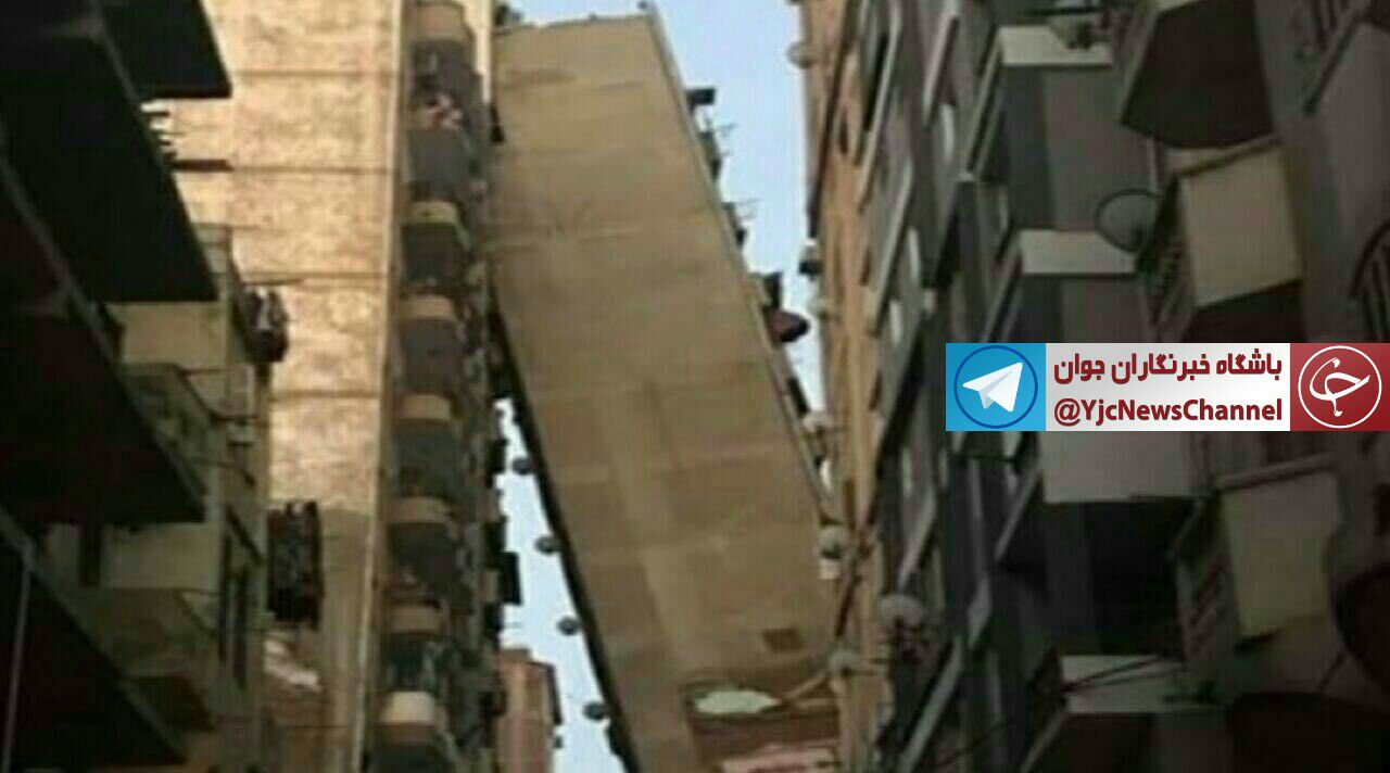 کج شدن عجیب ساختمان 14 طبقه ای + عکس