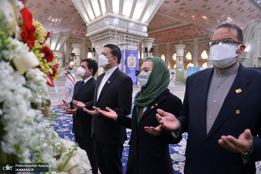 حضور سفرای کشورهای عضو آلبا در مرقد امام خمینی (ره) + عکس