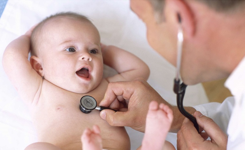 آنتی‌بیوتیک‌ ممکن است  خس‌خس سینه را در نوزادان افزایش دهد