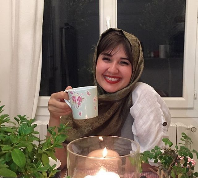 دعوت جالب بازیگر معروف به چالش چای + عکس
