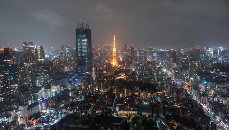 توکیو قبل و بعد از ساعت زمین + عکس