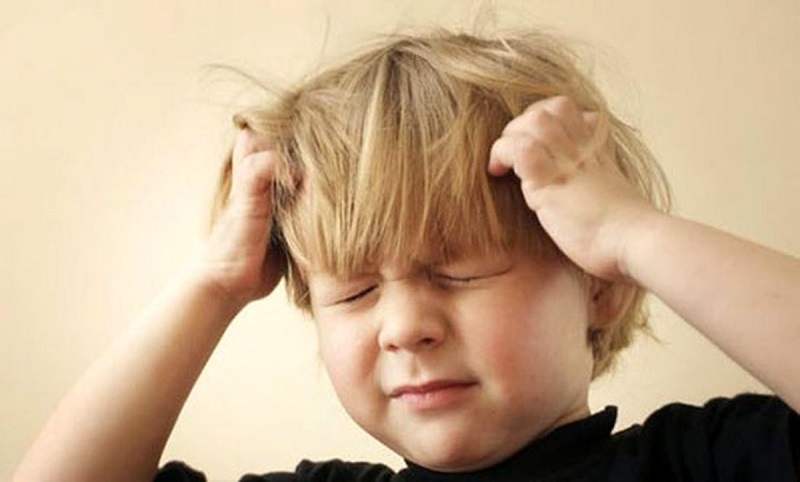 حتی یک ضربه ساده به سر کودک خطرناک است