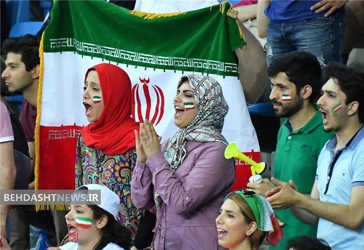 عکس / بانوان هوادار والیبال ایران د‌ر ایتالیا 