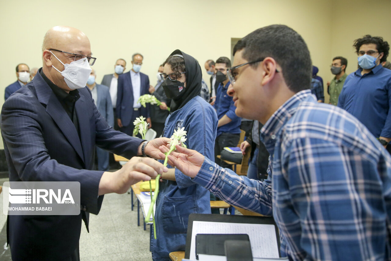 از سرگیری آموزش حضوری در دانشگاه تهران + عکس