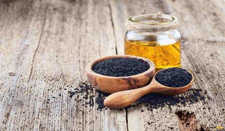 کاهش نفخ شکم با دانه ای سیاه