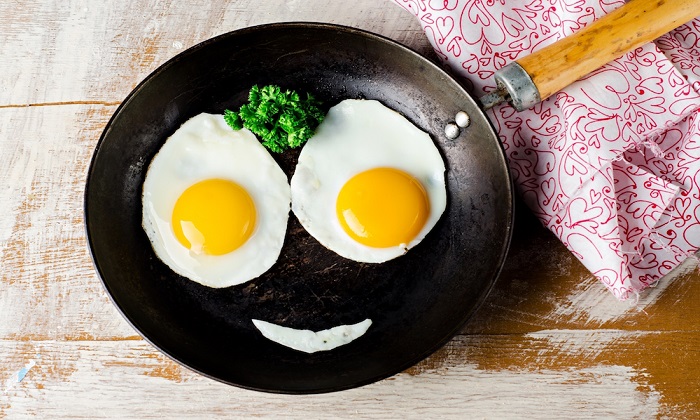 موافقان و مخالفان خوردن تخم مرغ چه می‌گویند؟