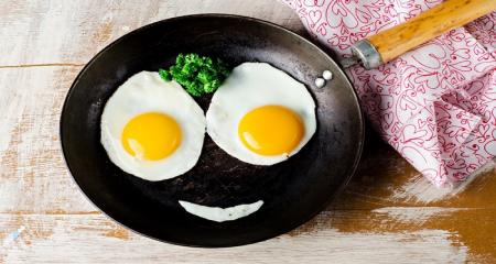 موافقان و مخالفان خوردن تخم مرغ چه می‌گویند؟