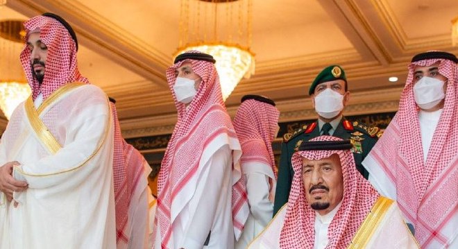 حضور پادشاه و ولیعهد عربستان در نماز عید فطر + عکس