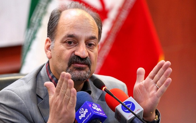 کمیک/ معاون محیط زیست اعلام کرد: آلودگی هوا یک امر طبیعی ست!