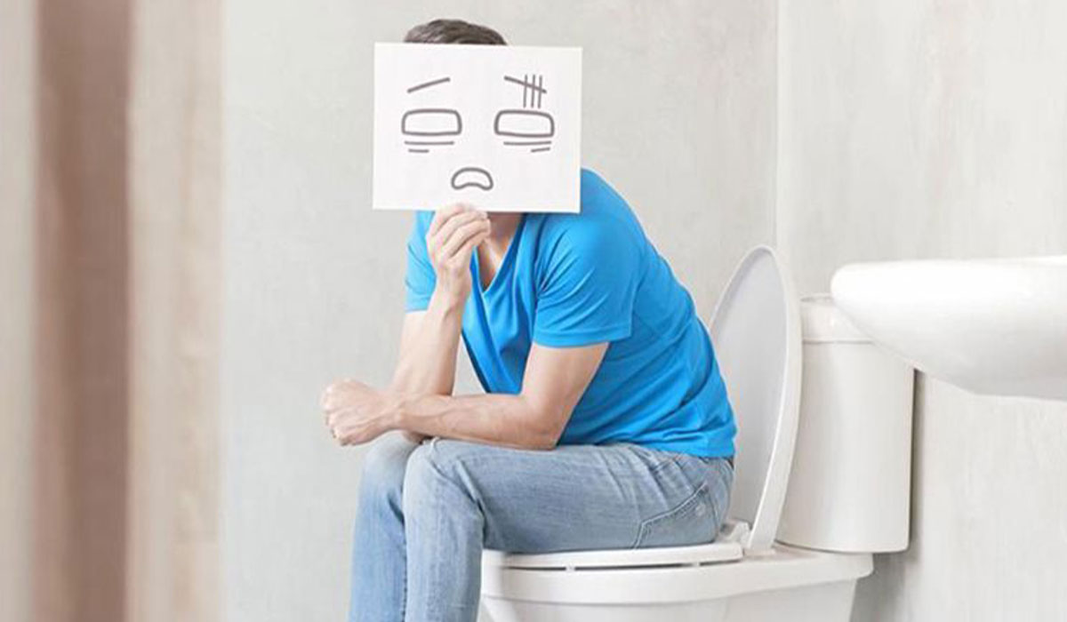 چه چیزی موجب سفتی و خشکی مدفوع می شود؟