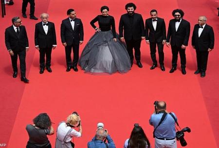 ترانه علیدوستی و سایر عوامل فیلم «برادران لیلا»؛ فرش قرمز کن