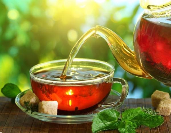 فواید فوق العاده نوشیدن چای برای روده، صفرا و کبد 
