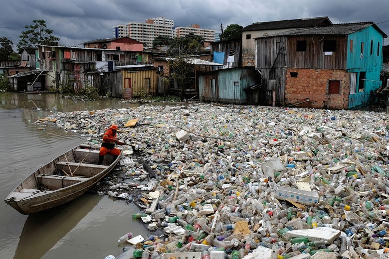 آلودگی عجیب رودخانه ها در برزیل + عکس