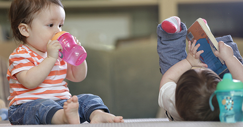آب دادن به نوزاد تا قبل از چند ماهگی ممنوع است؟