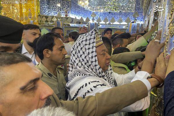  تشرف دبیرکل اوپک به زیارت حرم حضرت علی(ع) + عکس