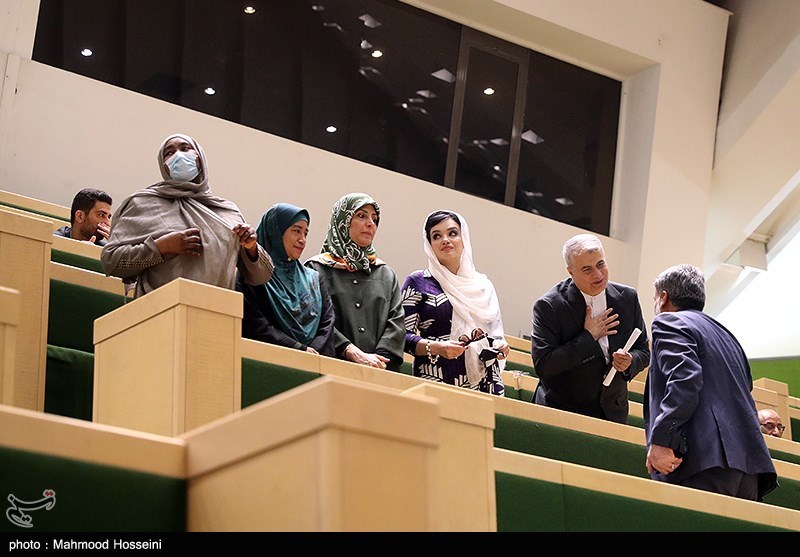 حضور همسران سفرای خارجی مقیم تهران در مجلس +‌ عکس