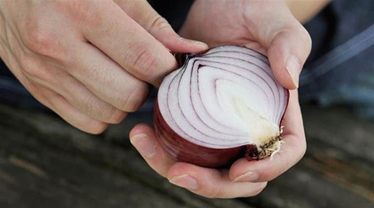 خانم ها برای جلوگیری از سرطان تخمدان پیاز بخورند!