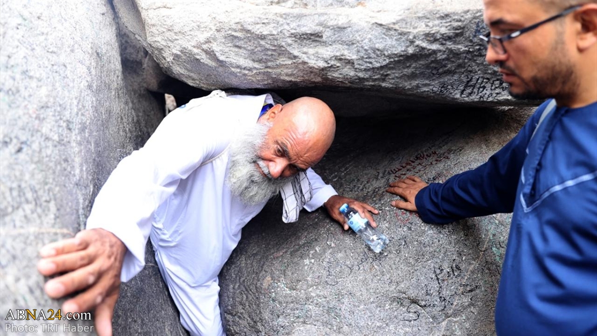 زائران غار حراء در حج تمتع + عکس