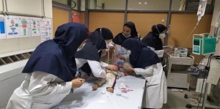نجات جان کودک ۹ ماهه با تلاش به موقع تیم پزشکی + عکس