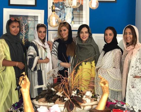  تبلیغ لیلا اوتادی برای سالن زیبایی دوستش! عکس