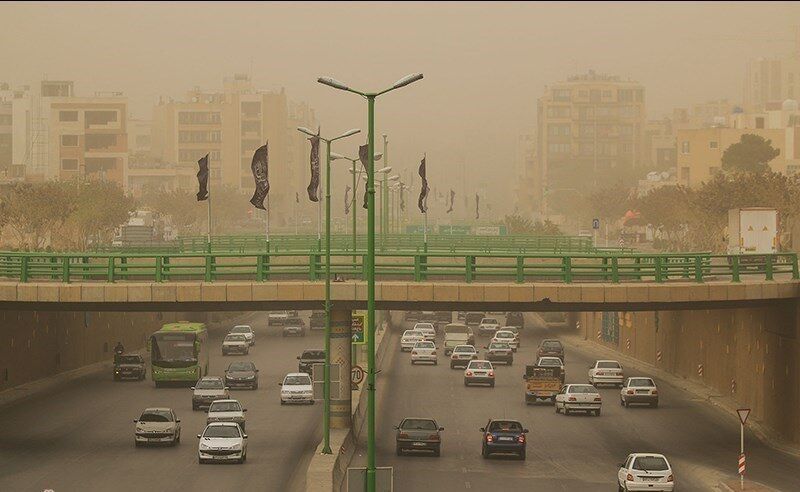  قم در شرایط ناسالم برای گروه‌های حساس