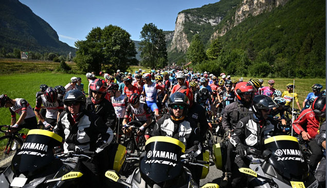 مسابقات دوچرخه سواری در فرانسه + عکس