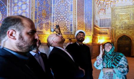 قالیباف به سمرقند رفت + عکس
