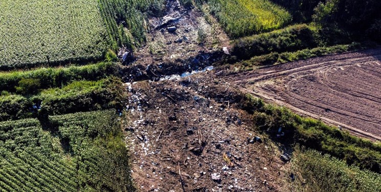سقوط هواپیمای اوکراینی حامل 12 تن مواد منفجره؛ 8 نفر کشته شدند + عکس