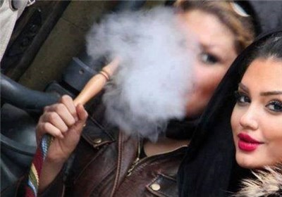 استعمال قلیان از سوی بانوان در مرز هشدار