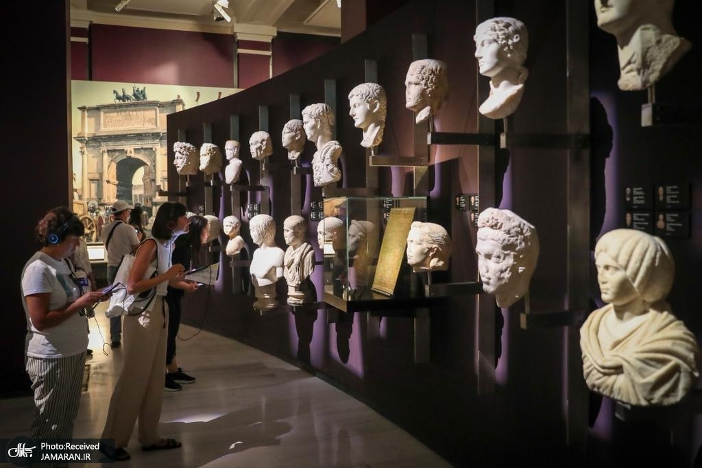 بازدیدکنندگان در موزه باستان‌شناسی استانبول + عکس