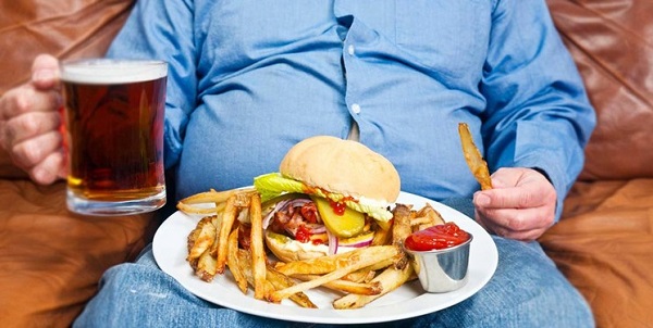 تفاوت پرخوری عصبی با گرسنگی واقعی در چیست؟