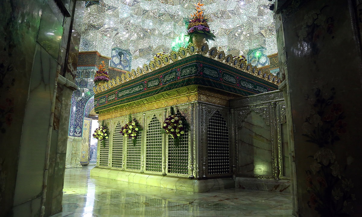 آیین غبارروبی حرم مطهر حضرت معصومه(س)+ عکس