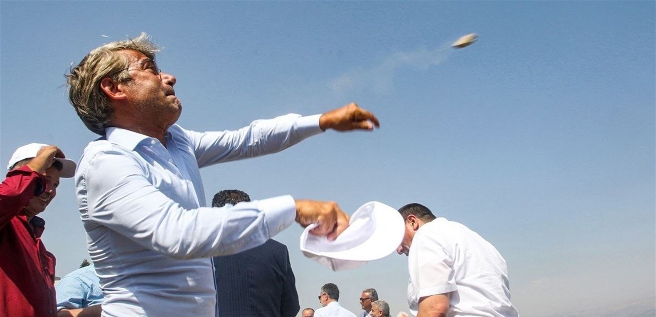 پرتاب سنگ دو وزیر لبنانی به سمت رژیم صهیونیستی + عکس